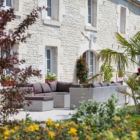 Le Soleil Et Les Etoiles Bed & Breakfast
