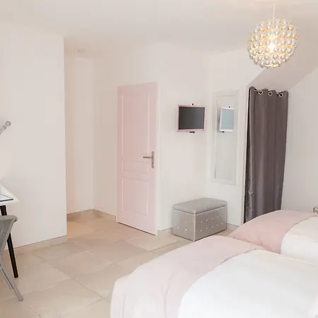 Bed & Breakfast Le Soleil Et Les Etoiles 4*